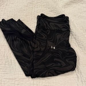 Under Armour Women's Swirl Pattern Leggings - Black and Gray